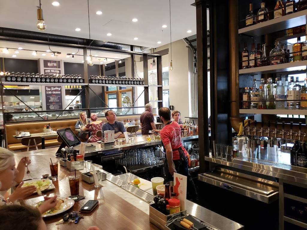 The Walrus Oyster & Ale House | restaurant | 10300 Little Patuxent Pkwy Suite 3030, Columbia, MD 21044, USA | 4107305738 OR +1 410-730-5738