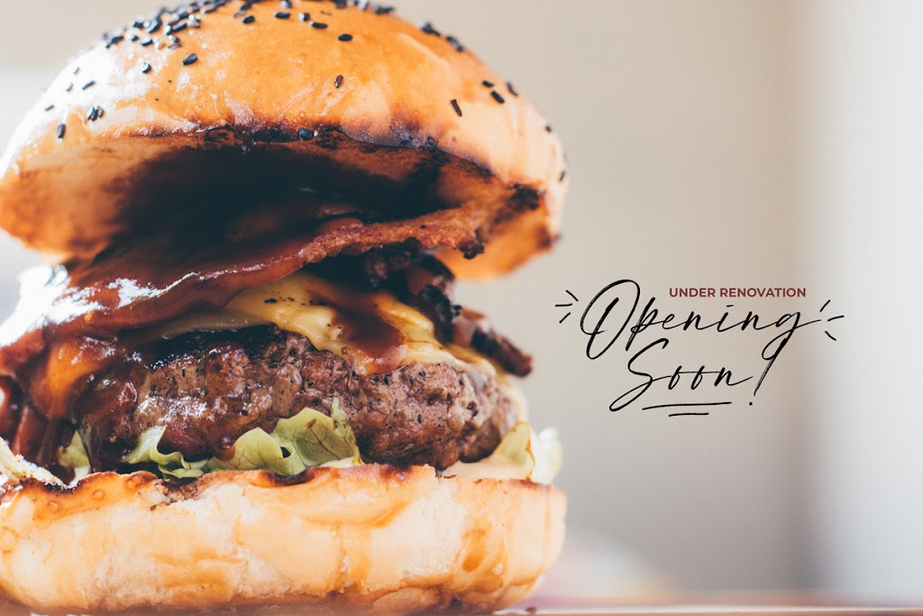 Sidetrack Tavern CLE | restaurant | 13429 Lakewood Heights Blvd, Cleveland, OH 44107, USA | 2164171346 OR +1 216-417-1346