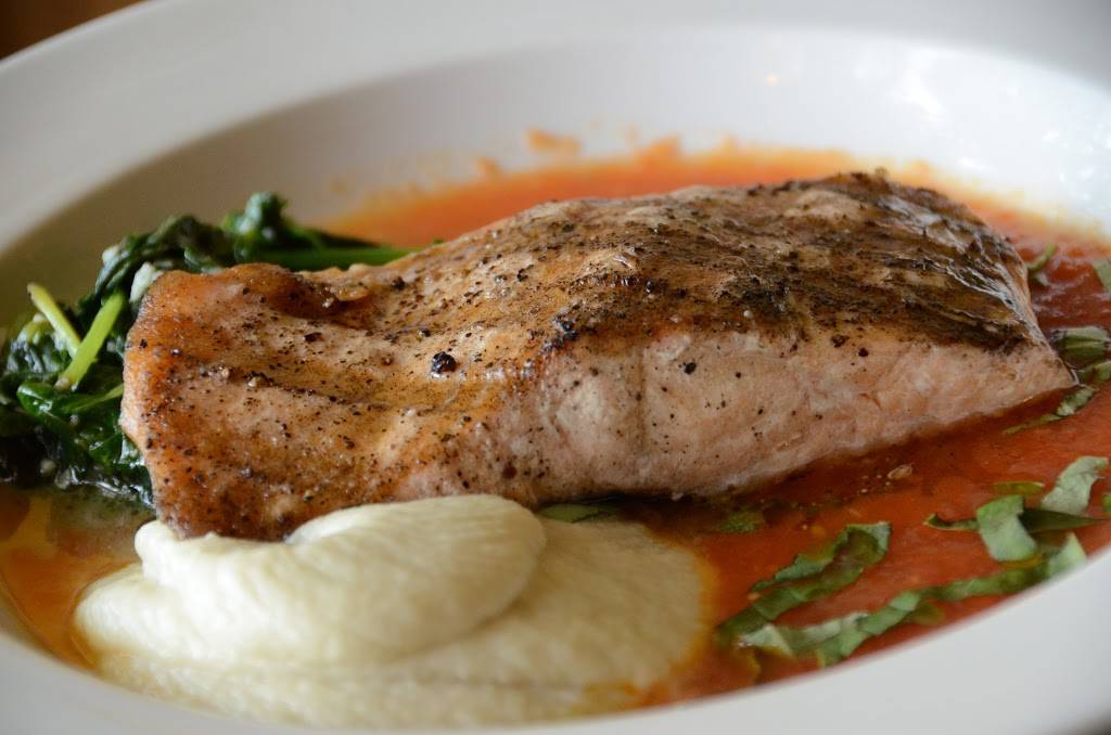 Lake Street Cafe Inc | restaurant | 21 S Lake St, Elkhart Lake, WI 53020, USA | 9208762142 OR +1 920-876-2142