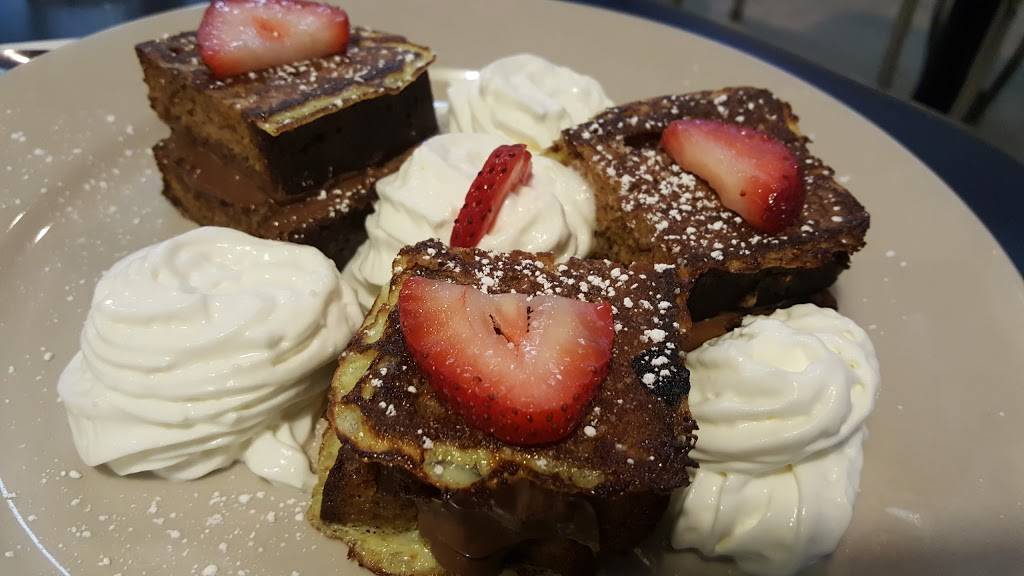 Original Market Diner | restaurant | 4434 Harry Hines Blvd, Dallas, TX 75219, USA | 2145210992 OR +1 214-521-0992