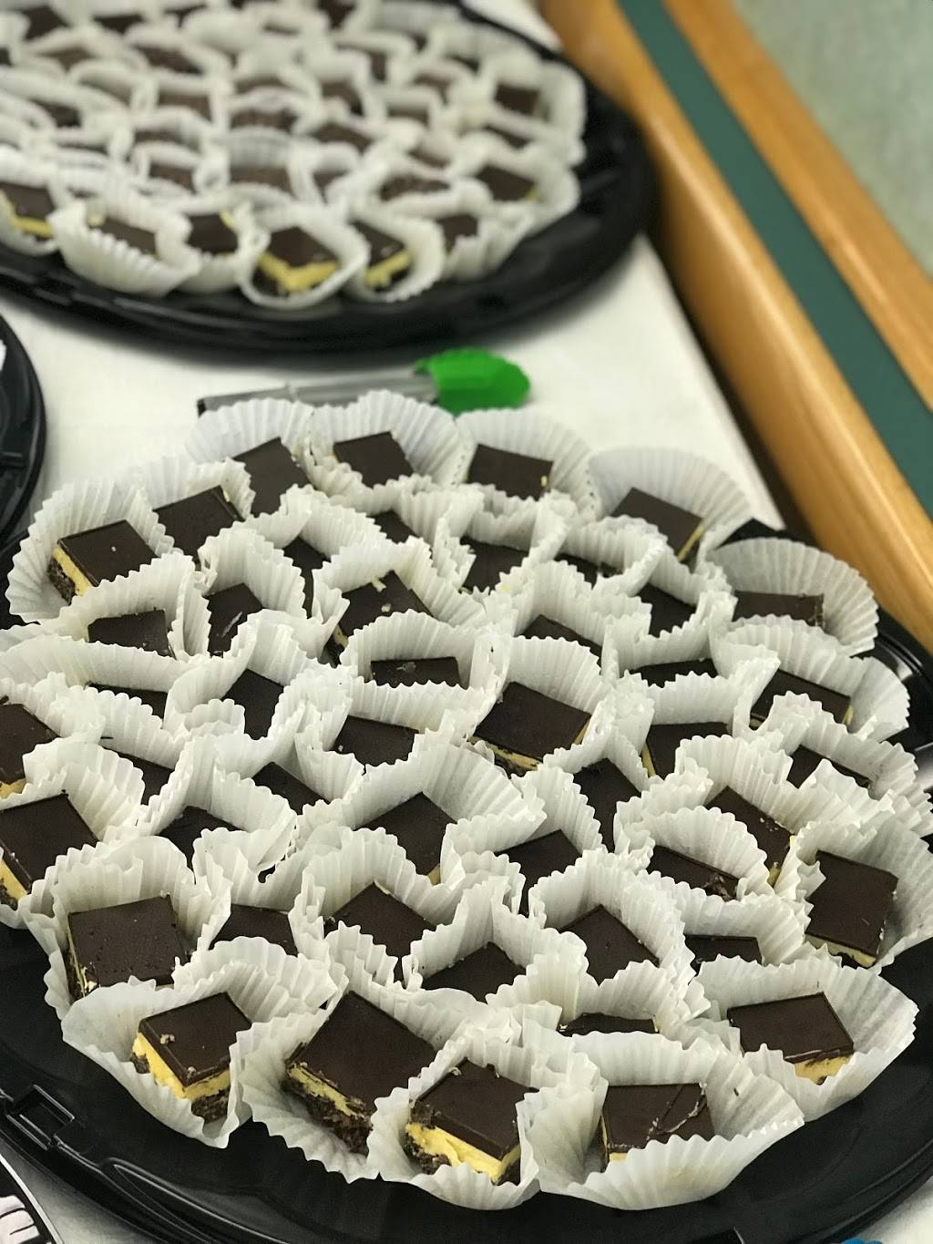 Queensview Café | restaurant | located at back of building, 2650 Queensview Dr Unit 170, Ottawa, ON K2B 8H6, Canada | 8733544210 OR +1 873-354-4210