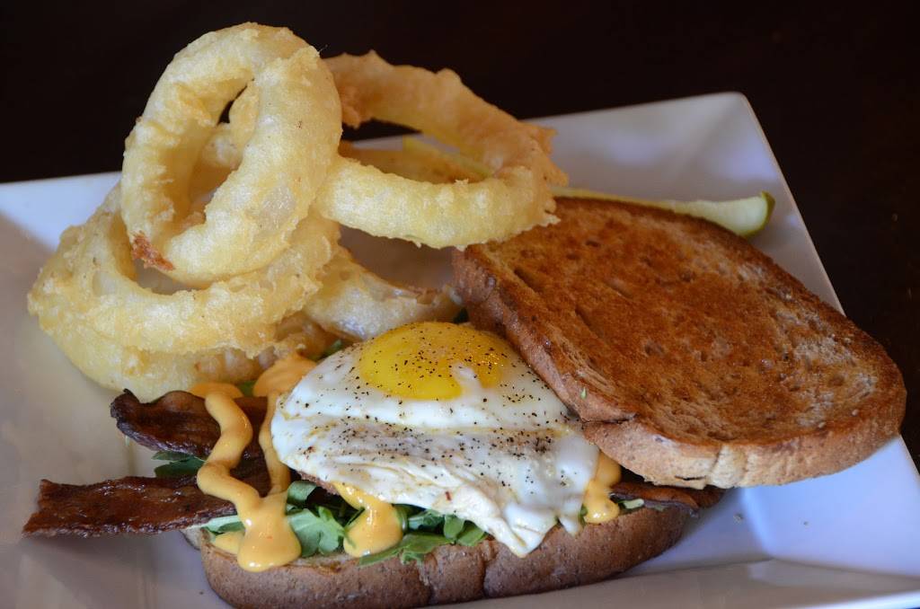 Below the Radar Brewhouse | restaurant | 220 Holmes Ave NE, Huntsville, AL 35801, USA | 2564696617 OR +1 256-469-6617