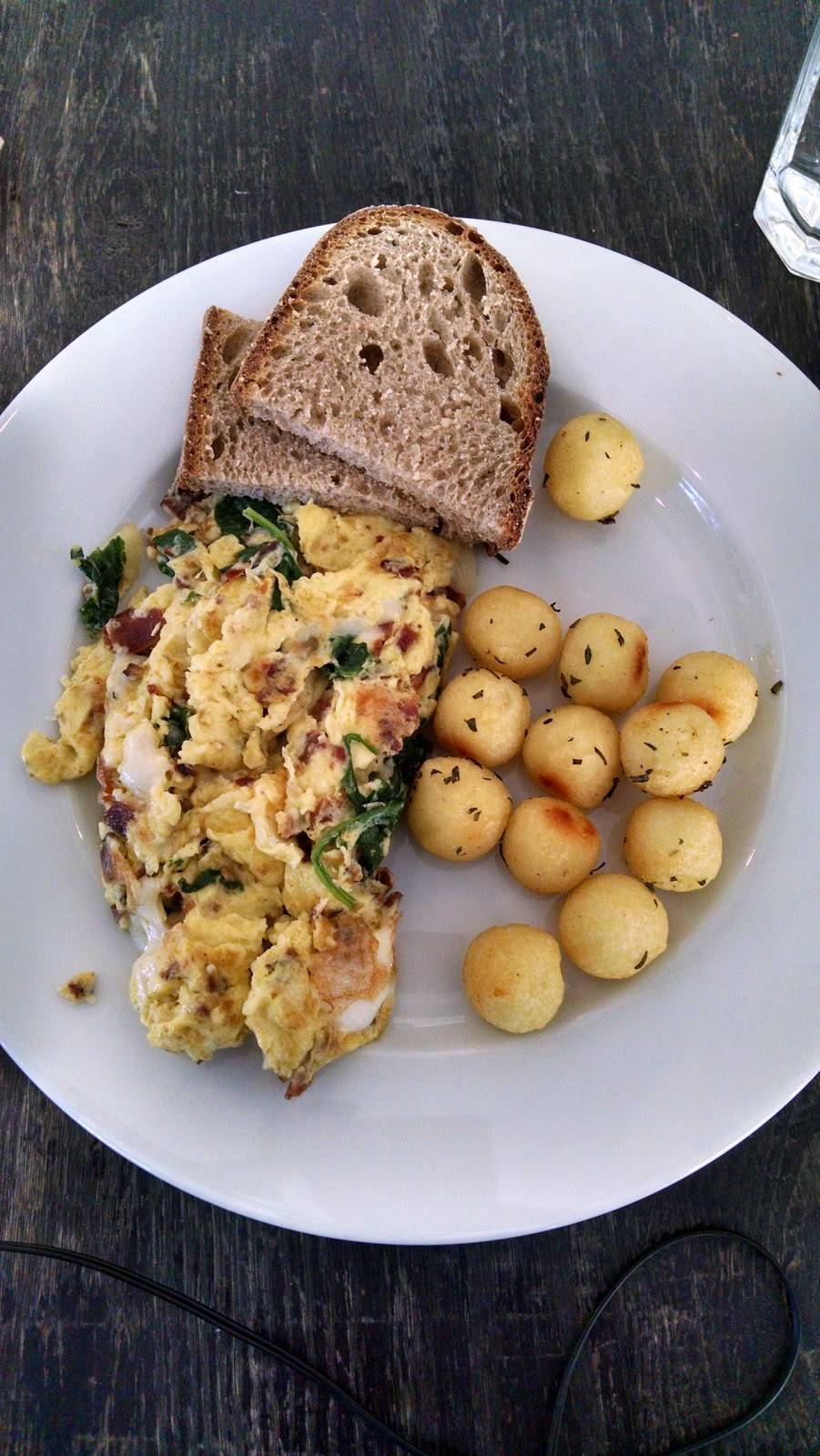 La Boulangerie de San Francisco, Cole | cafe | 1000 Cole St, San Francisco, CA 94117, USA | 4155928549 OR +1 415-592-8549