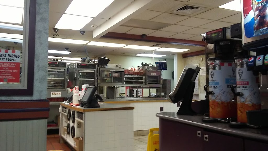 KFC | restaurant | 105 S Osage Blvd, Nevada, MO 64772, USA | 4176673811 OR +1 417-667-3811