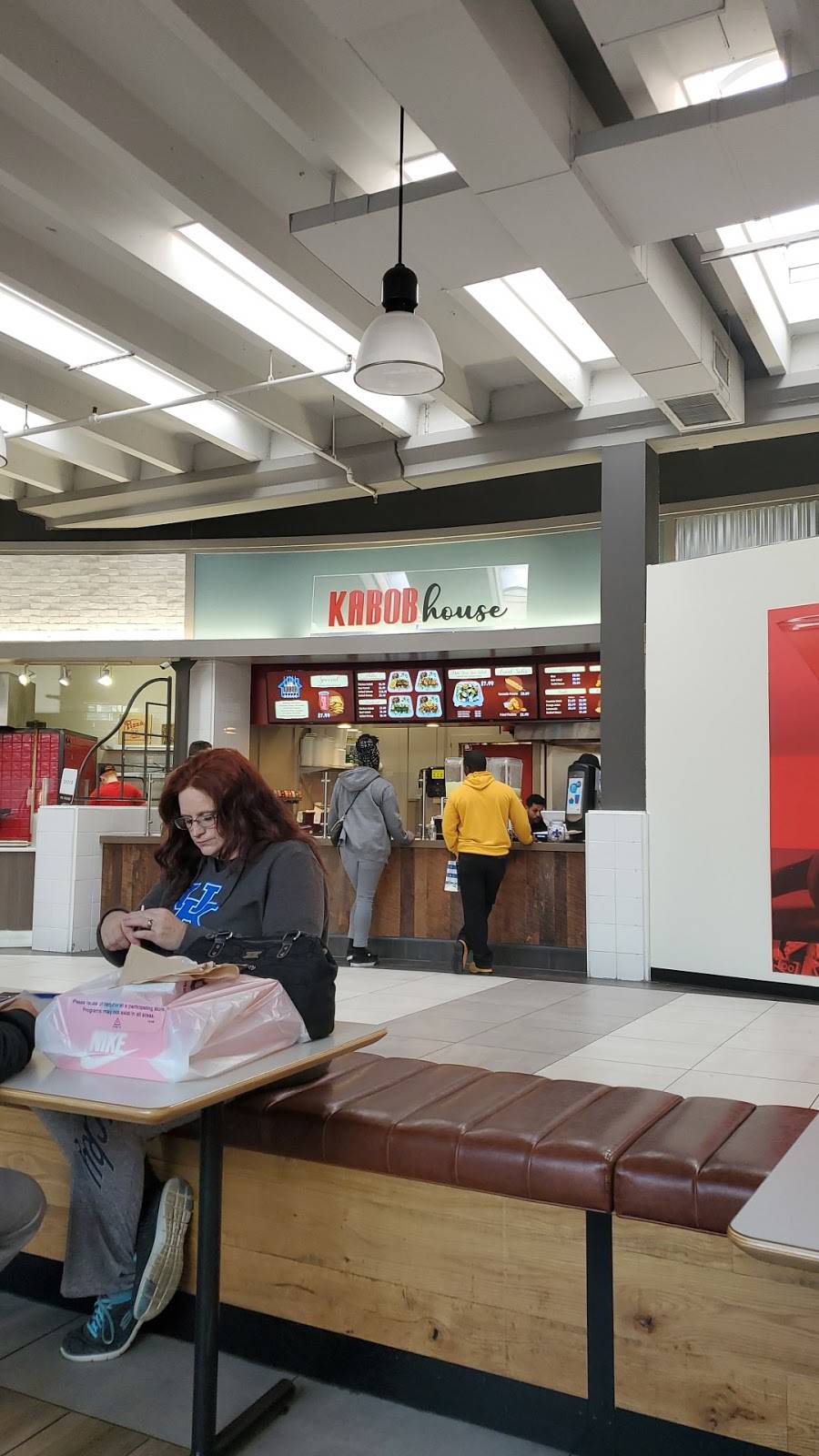 Kabob House | restaurant | 5000 Shelbyville Rd, Louisville, KY 40207, USA | 5029015188 OR +1 502-901-5188