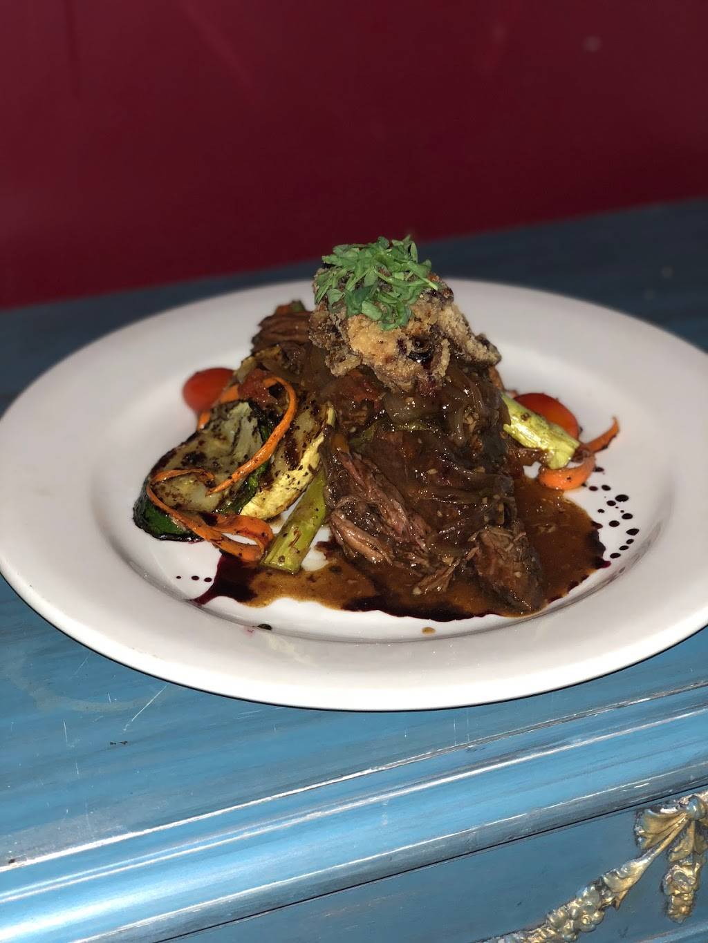 Beatrice at The Glover Restaurant | restaurant | 524 Gunter Ave, Guntersville, AL 35976, USA | 2564862351 OR +1 256-486-2351