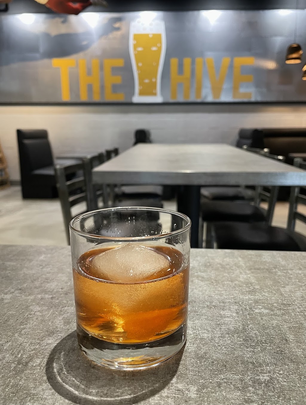 The Hive Sports Bar and Grill | restaurant | 6362 E Santa Ana Canyon Rd, Anaheim, CA 92807, USA | 7143633601 OR +1 714-363-3601