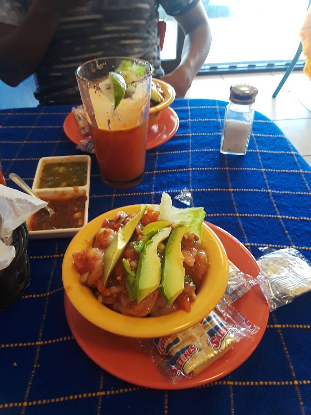 El Maguey | restaurant | 9817 SW 40th St, Miami, FL 33165, USA | 3052071100 OR +1 305-207-1100