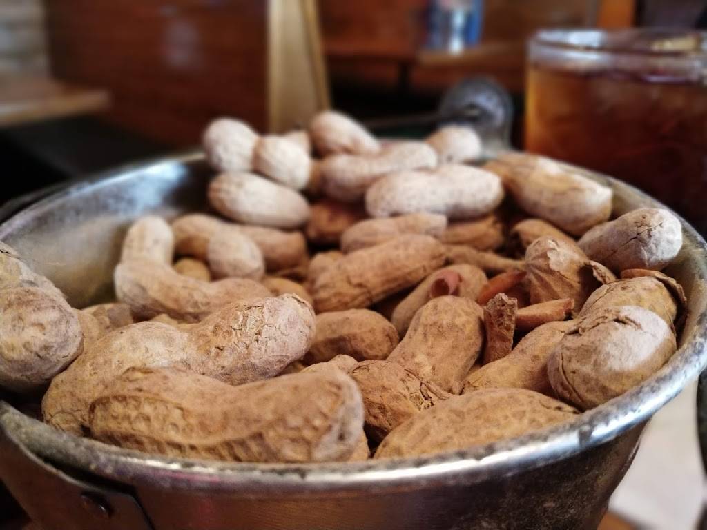 Texas Roadhouse | restaurant | 1221 E Stone Dr, Kingsport, TN 37660, USA | 4233784104 OR +1 423-378-4104