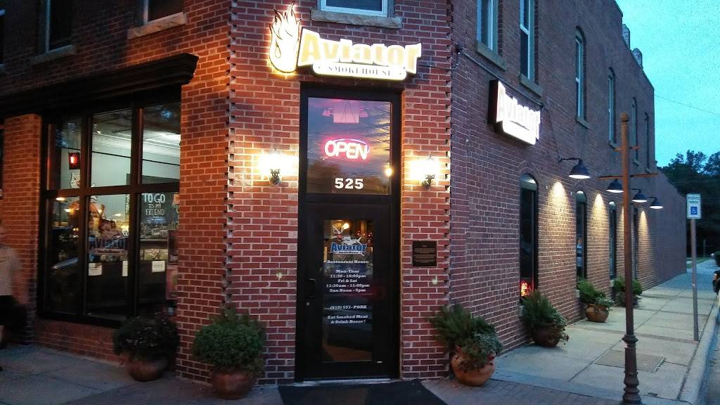 Aviator Smokehouse | restaurant | 525 Broad St, Fuquay-Varina, NC 27526, USA | 9195577675 OR +1 919-557-7675