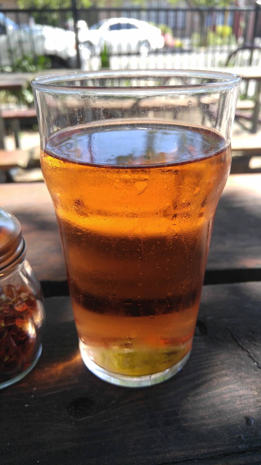 Lucky Labrador Public House | restaurant | 7675 SW Capitol Hwy, Portland, OR 97219, USA | 5032442537 OR +1 503-244-2537