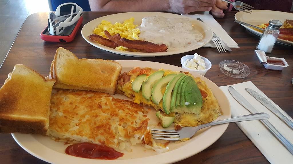 Super Charburgers | restaurant | 7700 Foothill Blvd, Tujunga, CA 91042, USA | 8183531358 OR +1 818-353-1358