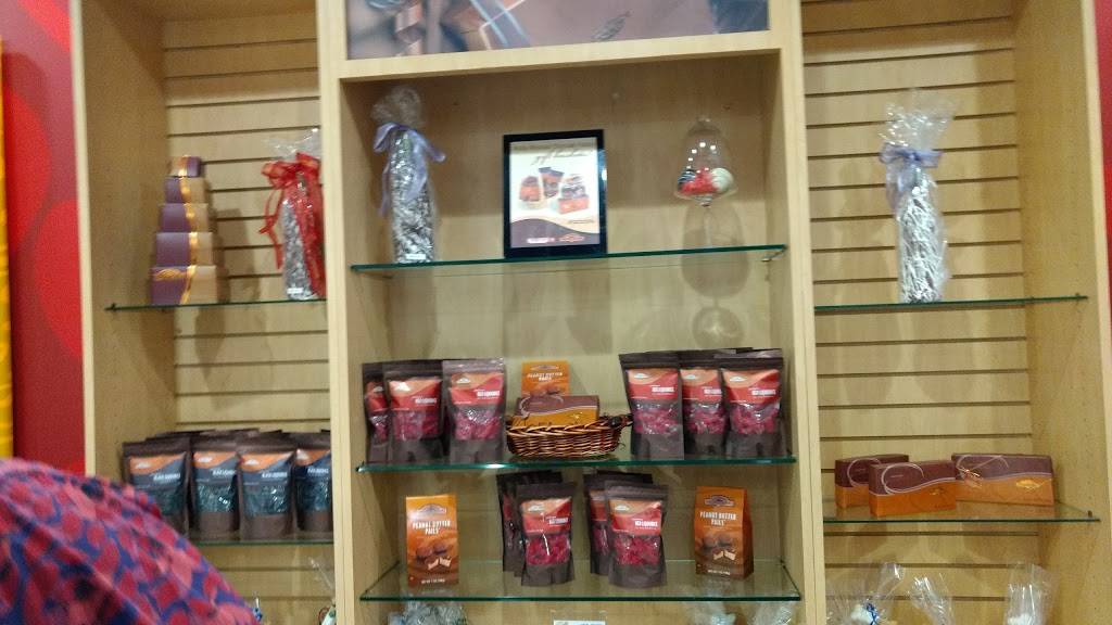 Cold Stone Creamery | bakery | 71 Silhavy Rd Ste 161, Valparaiso, IN 46383, USA | 2194763430 OR +1 219-476-3430