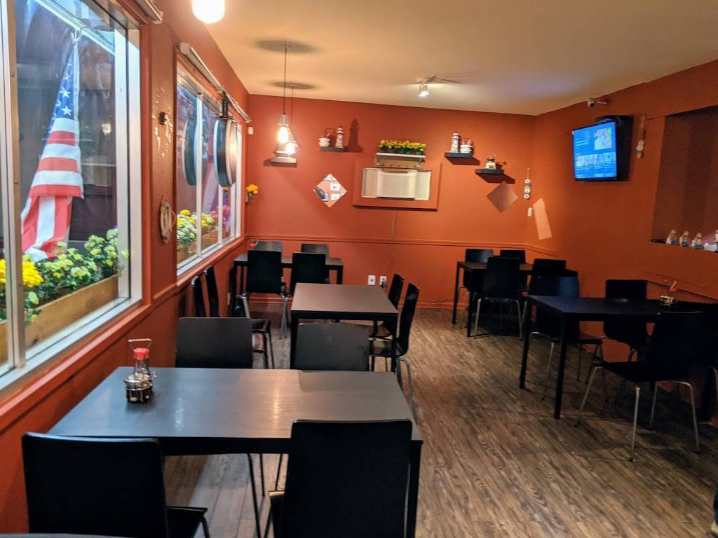 Hua Hin Thai Cuisine Everett | restaurant | 6100 Evergreen Way, Everett, WA 98203, USA | 4253539595 OR +1 425-353-9595