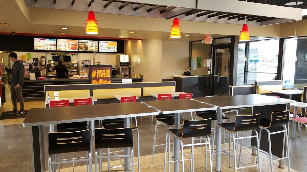 Burger King | restaurant | 10861 University Ave NE, Blaine, MN 55434, USA | 7637556977 OR +1 763-755-6977