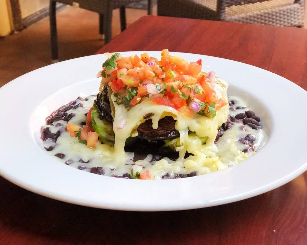 La Casa | restaurant | 121 E Spain St, Sonoma, CA 95476, USA | 7079963406 OR +1 707-996-3406