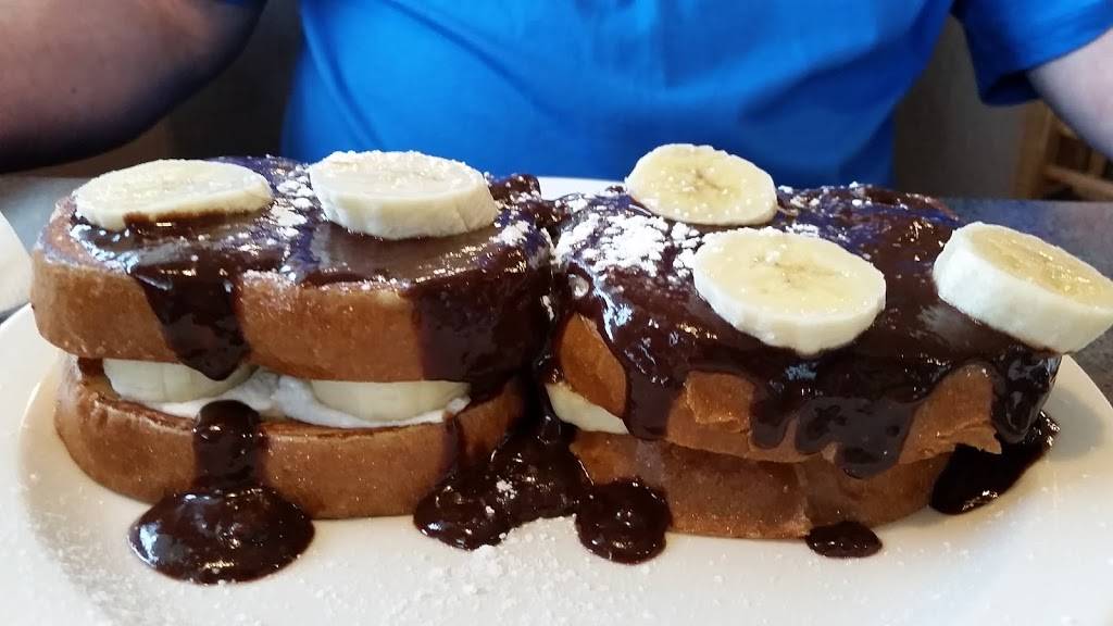 Country Kitchen Restaurant | restaurant | 1120 S Division St, Stuart, IA 50250, USA | 5155231762 OR +1 515-523-1762