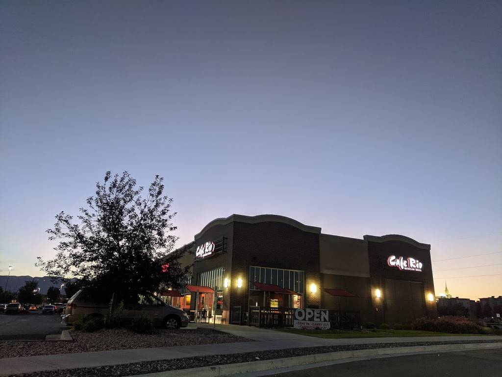 Cafe Rio Mexican Grill | restaurant | 11428 S Pkwy Plaza Dr, South Jordan, UT 84095, USA | 8013043324 OR +1 801-304-3324