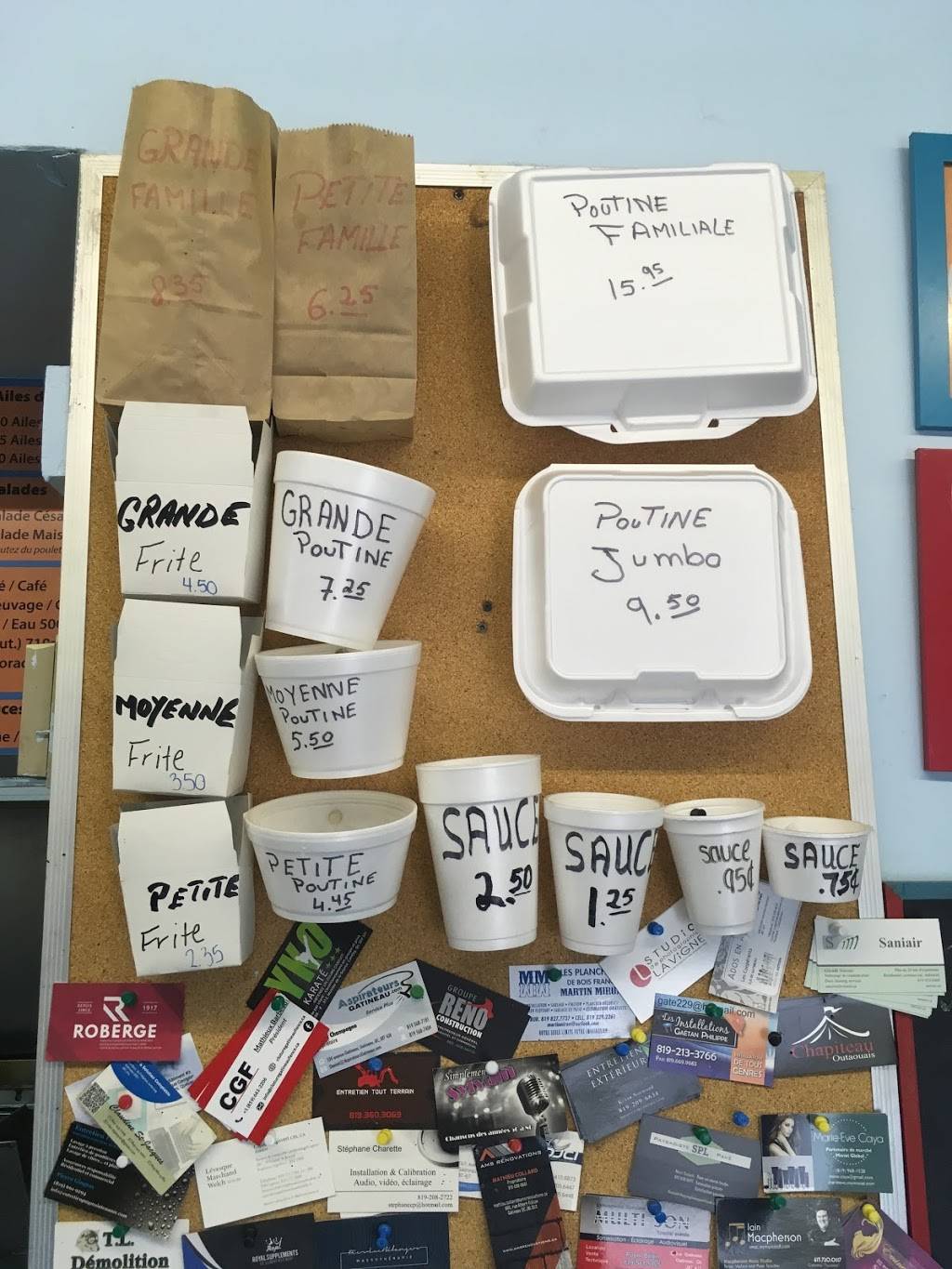 Patapouf | restaurant | 125 Avenue Gatineau, Gatineau, QC J8T 4J7, Canada | 8192438033 OR +1 819-243-8033