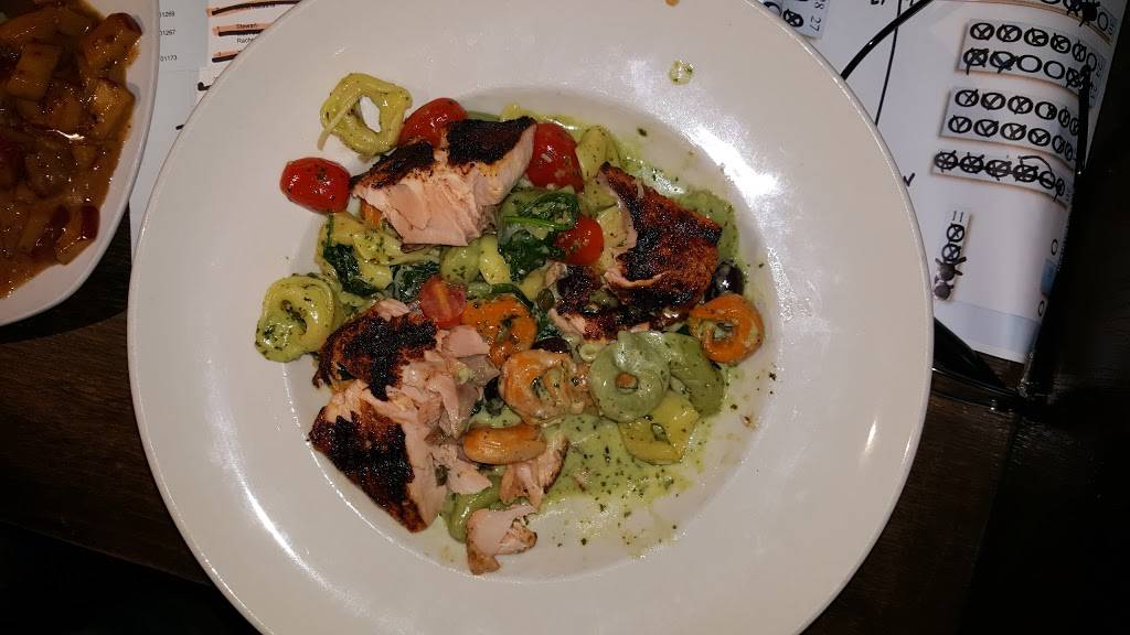 Le Faux Show | restaurant | 300 Broadway E, Seattle, WA 98102, USA | 2063340514 OR +1 206-334-0514