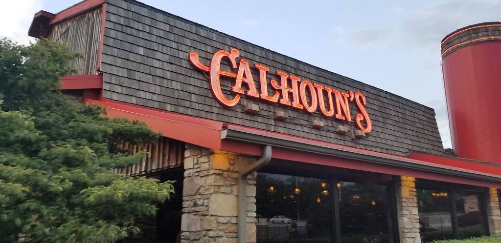 Calhouns on Pellissippi Parkway | restaurant | 10020 Kingston Pike, Knoxville, TN 37922, USA | 8656733444 OR +1 865-673-3444