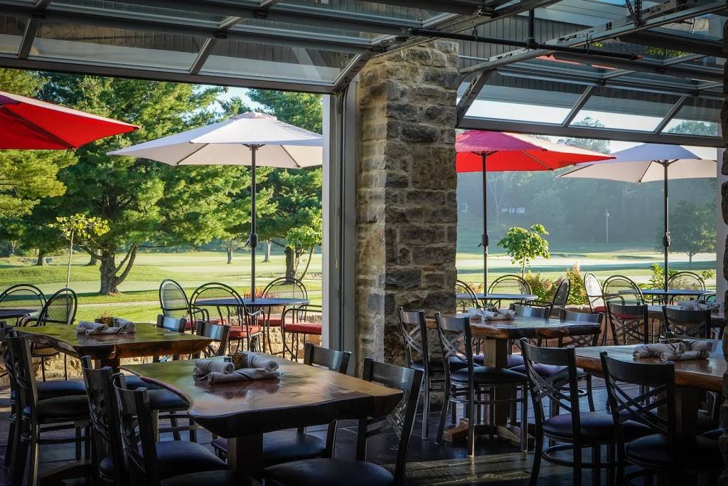 Valley of the Eagles Golf Club | restaurant | 1100 Gulf Rd, Elyria, OH 44035, USA | 4403651411 OR +1 440-365-1411