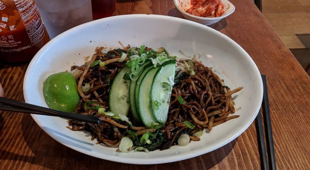 Slurp Noodle Bar | restaurant | 2019, 469 Castro St, San Francisco, CA 94114, USA | 4155536633 OR +1 415-553-6633