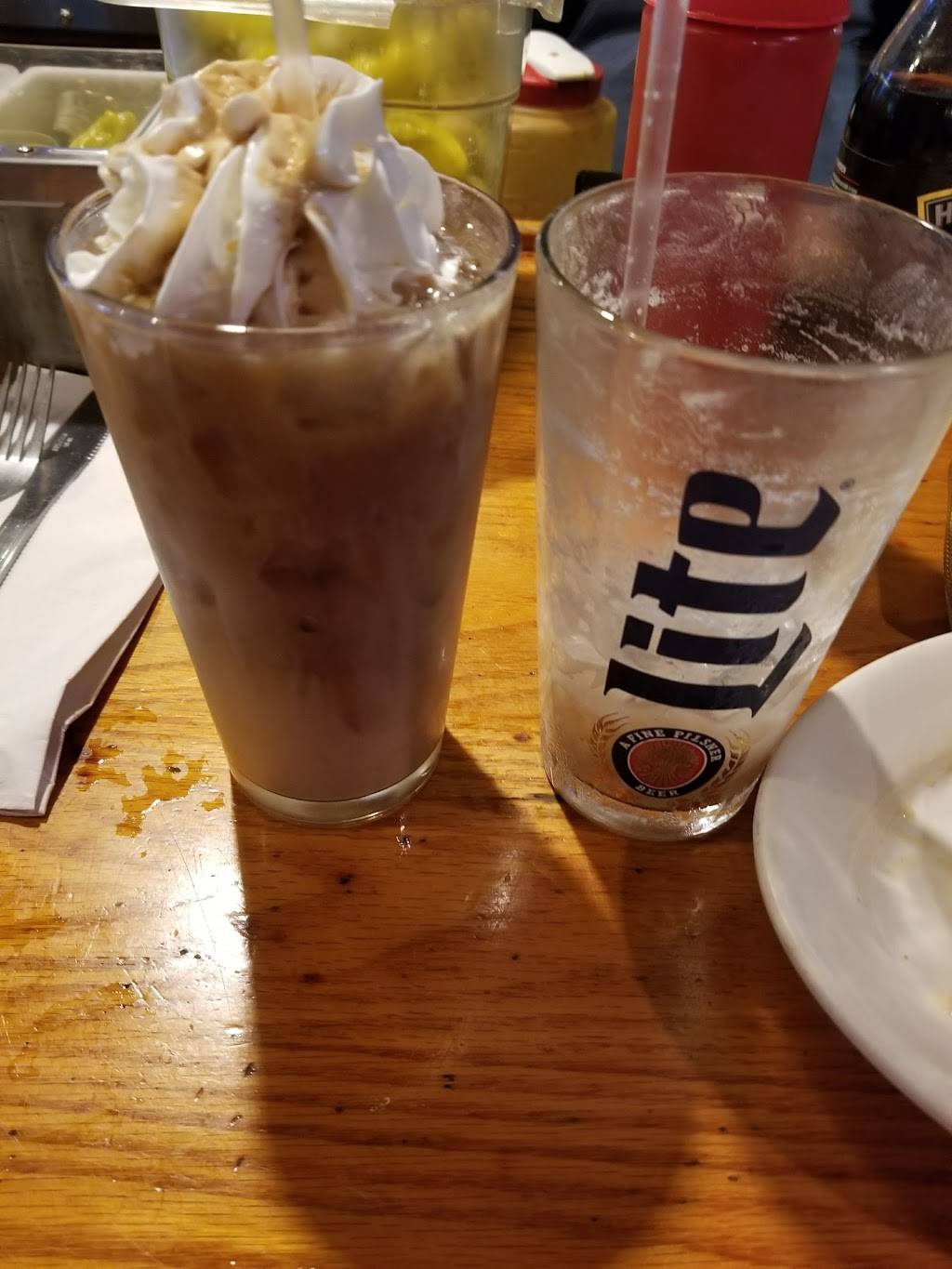 Ruskis | restaurant | 212 Danforth St, Portland, ME 04102, USA | 2077747604 OR +1 207-774-7604