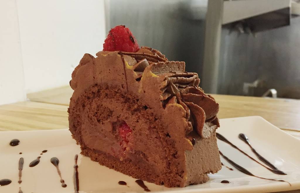 Cremesh European Restaurant | restaurant | 7232 Manatee Ave W, Bradenton, FL 34209, USA | 9418969422 OR +1 941-896-9422