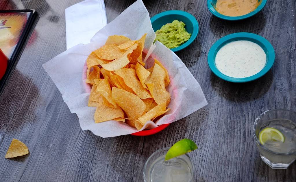 Chuys | restaurant | 499 S Vance St, Lakewood, CO 80226, USA | 7204609840 OR +1 720-460-9840