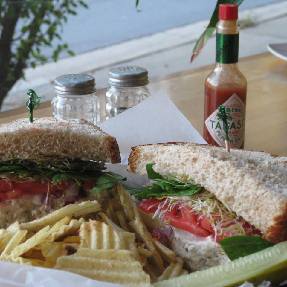 Lorettas Café | meal takeaway | 114 N Lexington Ave, Asheville, NC 28801, USA | 8282533747 OR +1 828-253-3747