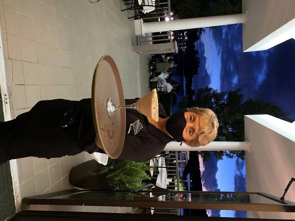 Castleton’s Waterfront Dining on Cobbetts | restaurant | 58 Enterprise Dr, Windham, NH 03087, USA | 6038986300 OR +1 603-898-6300