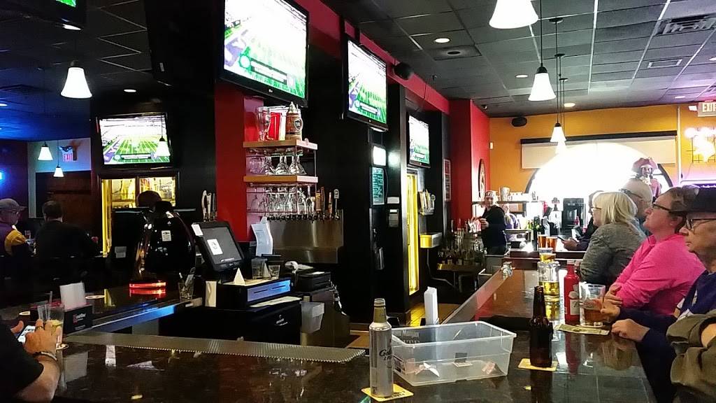 JCs Sports Bar | restaurant | 251 Burnsville Pkwy, Burnsville, MN 55337, USA | 9528086861 OR +1 952-808-6861