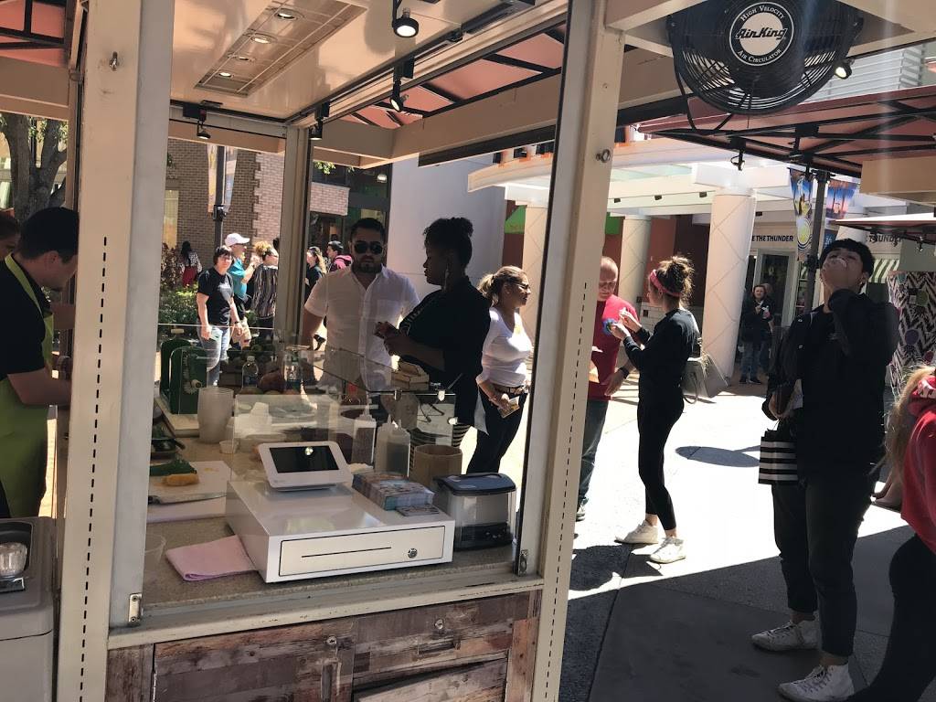 Mr Mango Tampa | restaurant | 2223 N Westshore Blvd, Tampa, FL 33607, USA | 8138027008 OR +1 813-802-7008