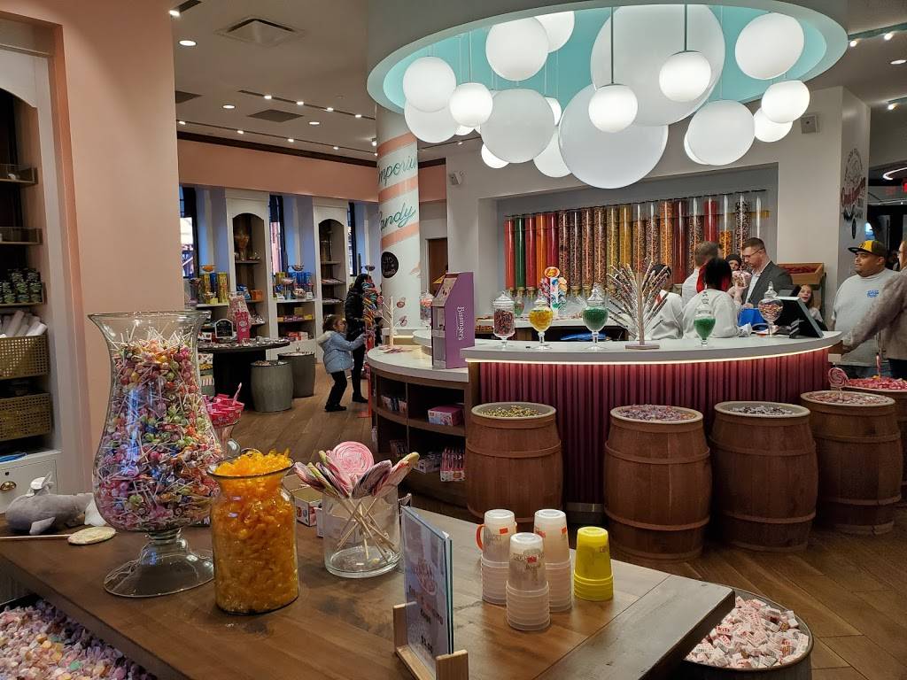The Candy Emporium at Union Station Soda Fountain | restaurant | 201 S 18th St, St. Louis, MO 63103, USA | 3149233939 OR +1 314-923-3939