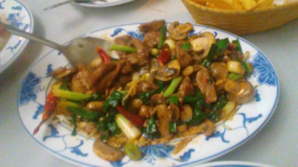 Peter Chus Skyroom | restaurant | 6751 Woodrum Cir # 210, Redding, CA 96002, USA | 5302221364 OR +1 530-222-1364