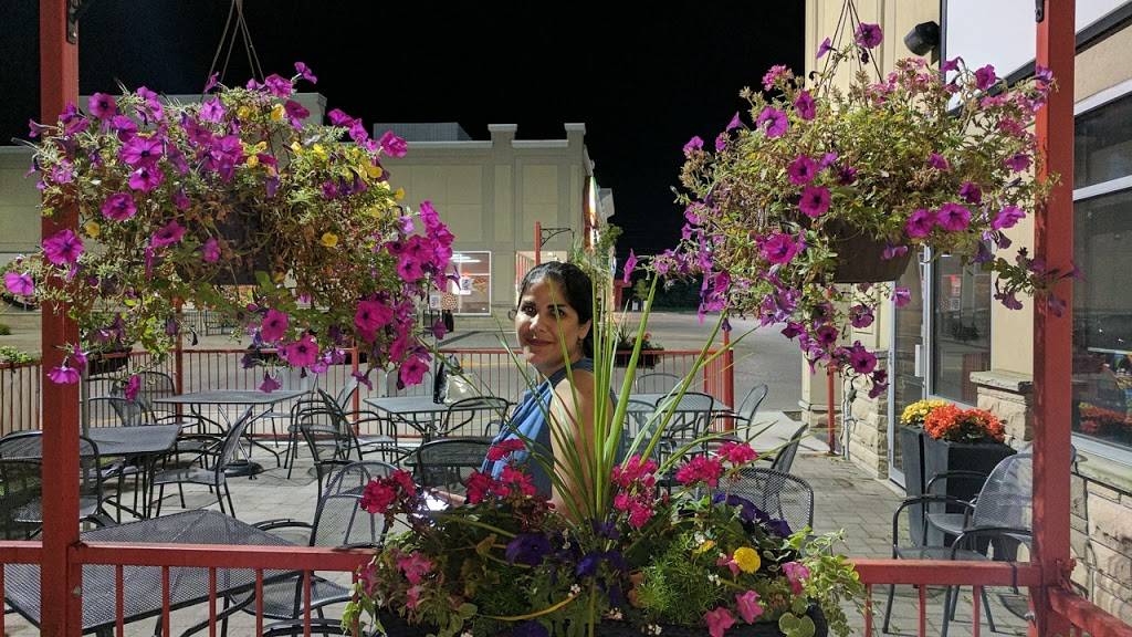 St. Louis Bar & Grill | restaurant | 444 Hollandview Trail Unit B7, Aurora, ON L4G 7Z9, Canada | 9058414445 OR +1 905-841-4445