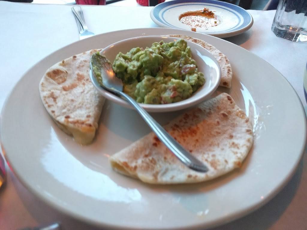 Yolo Mexican Eatery | restaurant | 5111 Brown St, Skokie, IL 60077, USA | 8476740987 OR +1 847-674-0987