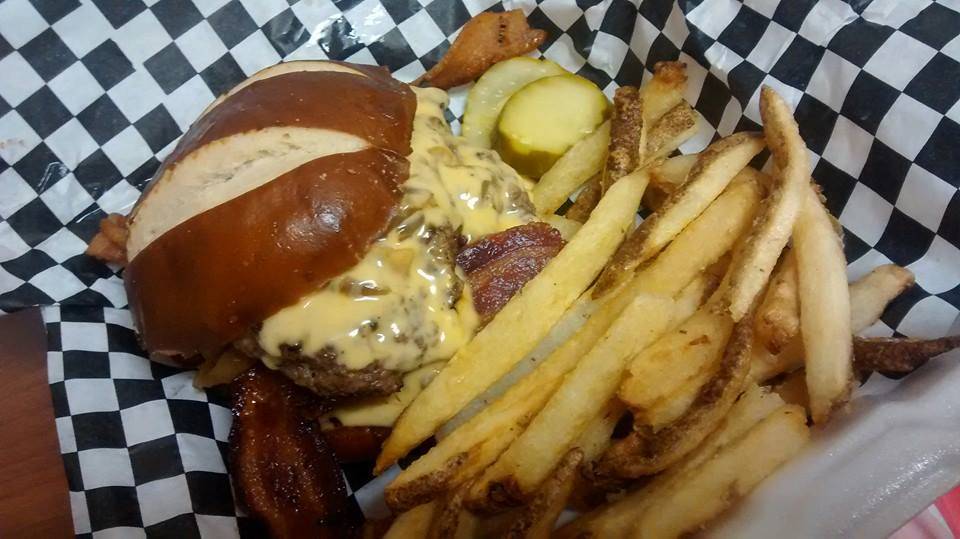 S.O.B. Burgers | restaurant | 5866 14th St W, Bradenton, FL 34207, USA | 9417551998 OR +1 941-755-1998