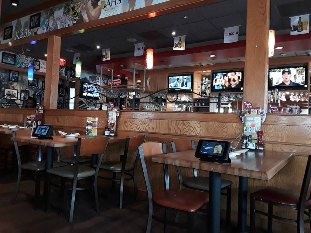 Applebees Grill + Bar | restaurant | 2201 Nostrand Ave, Brooklyn, NY 11210, USA | 3475053300 OR +1 347-505-3300