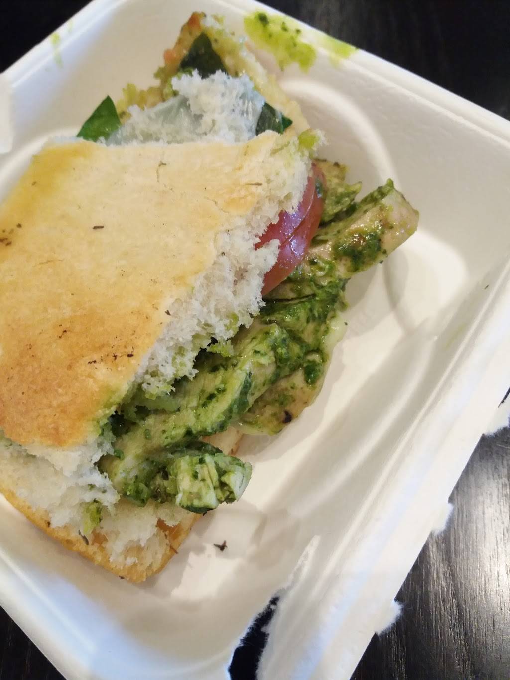 Saladelia @ Hock Plaza | restaurant | 2424 Erwin Rd #303, Durham, NC 27705, USA | 9194161400 OR +1 919-416-1400