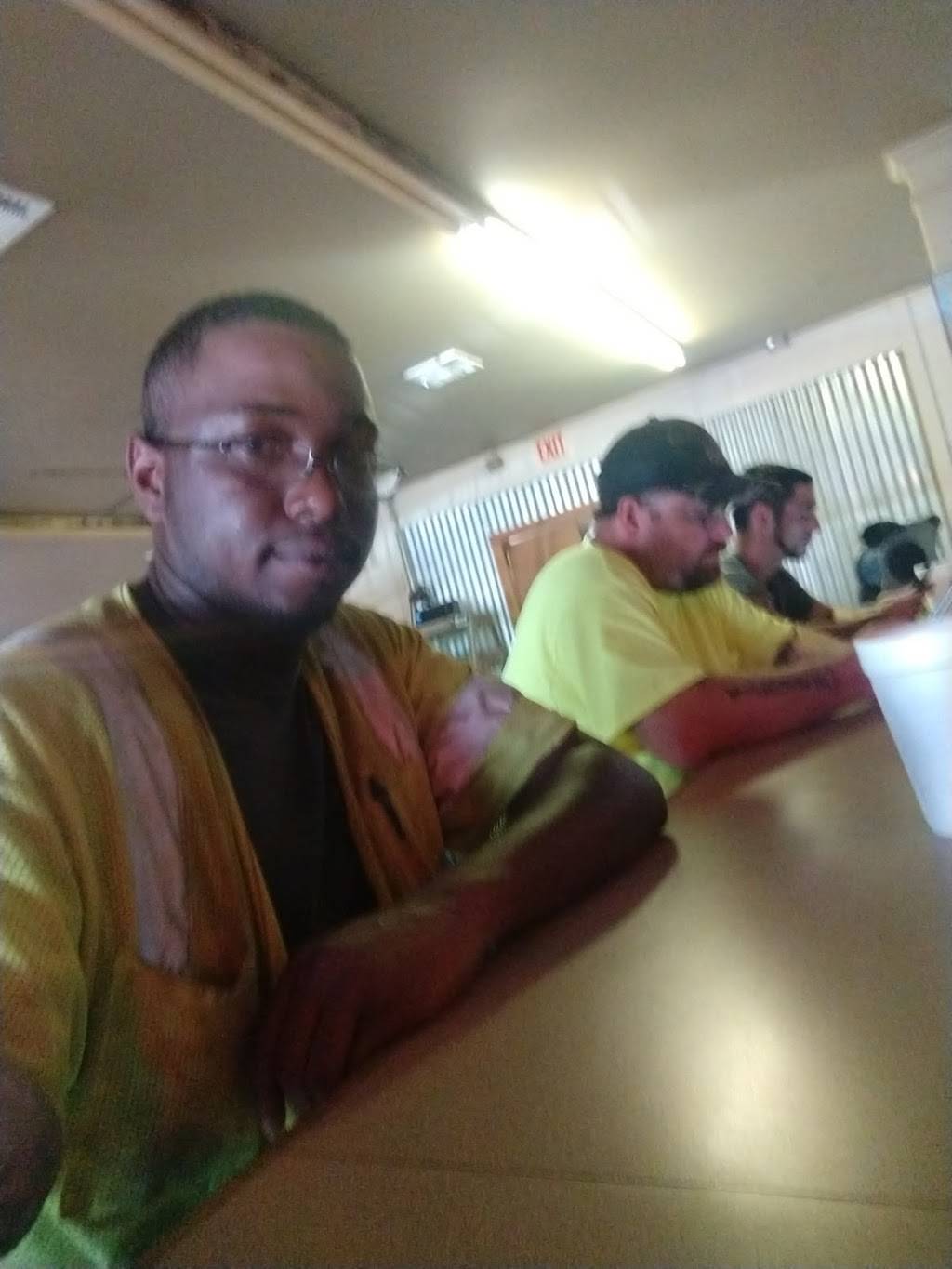 Acadiana Seafood | restaurant | 1518 Verot School Rd, Lafayette, LA 70508, USA | 3379815744 OR +1 337-981-5744