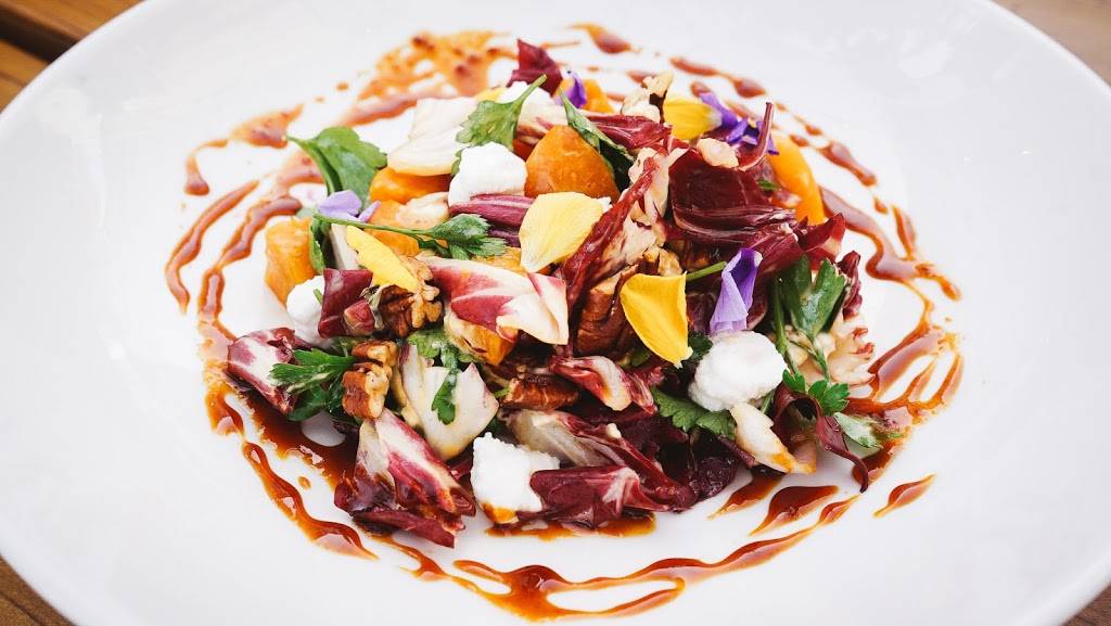 Connecticut Yankee | restaurant | 100 Connecticut St, San Francisco, CA 94107, USA | 4155524440 OR +1 415-552-4440