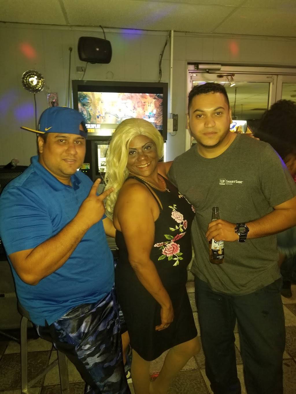 Los Laureles Del Rio | restaurant | 3109 NW 24th St, Miami, FL 33142, USA | 3056383385 OR +1 305-638-3385