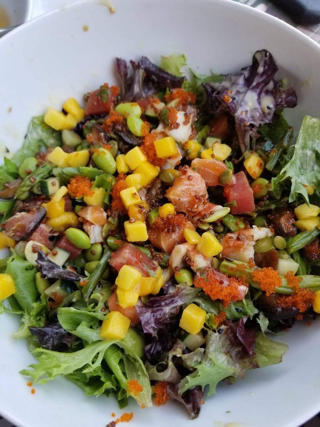 Smokin Fins | restaurant | 900 N 54th St #1, Chandler, AZ 85226, USA | 4805085971 OR +1 480-508-5971