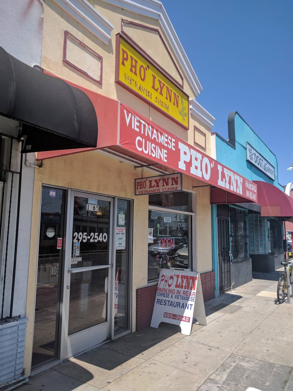 Pho Lynn Restaurant | restaurant | 1865 W San Carlos St, San Jose, CA 95128, USA | 4082952540 OR +1 408-295-2540