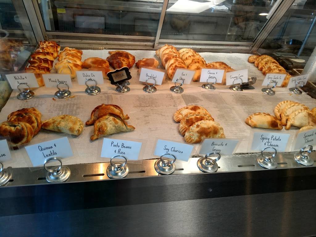 World Empanadas | restaurant | 1206 W Magnolia Blvd, Burbank, CA 91506, USA | 8185614999 OR +1 818-561-4999