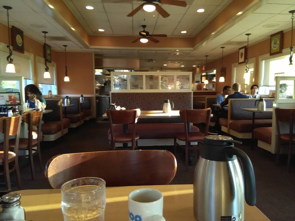 IHOP | restaurant | 1010 S Central Expy, Richardson, TX 75080, USA | 9722318622 OR +1 972-231-8622