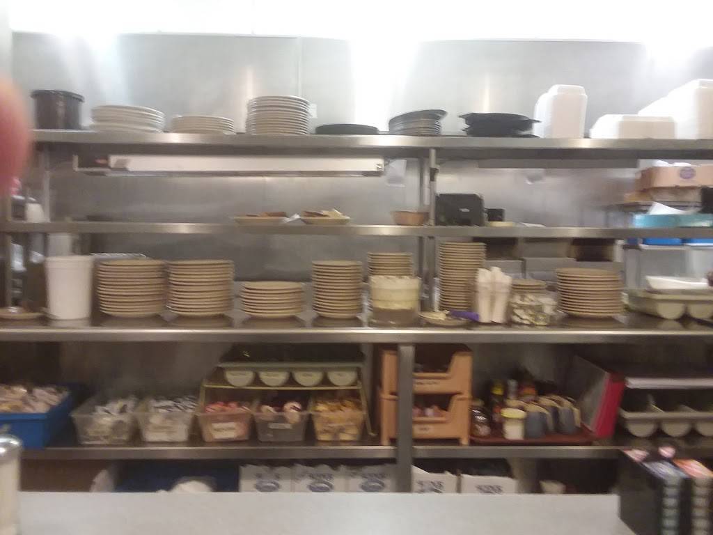 Heberts Restaurant | restaurant | 1500 Lafayette Rd, Portsmouth, NH 03801, USA | 6034315882 OR +1 603-431-5882