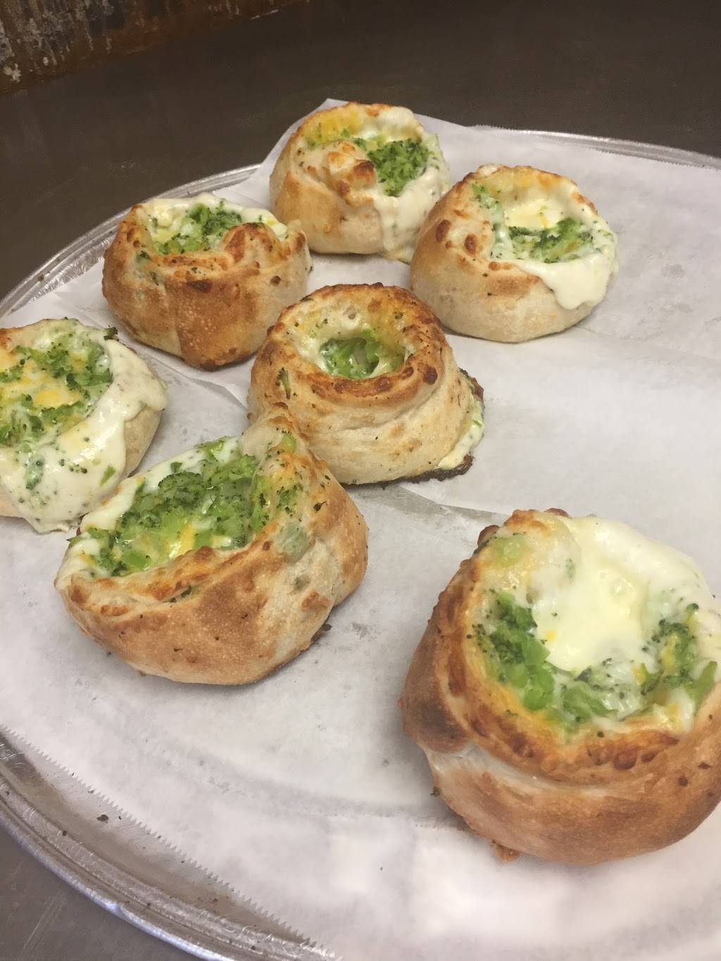 DC’s Pizza & Catering | restaurant | 1182 Western Ave Ste 1, Albany, NY 12203, USA | 5184821392 OR +1 518-482-1392